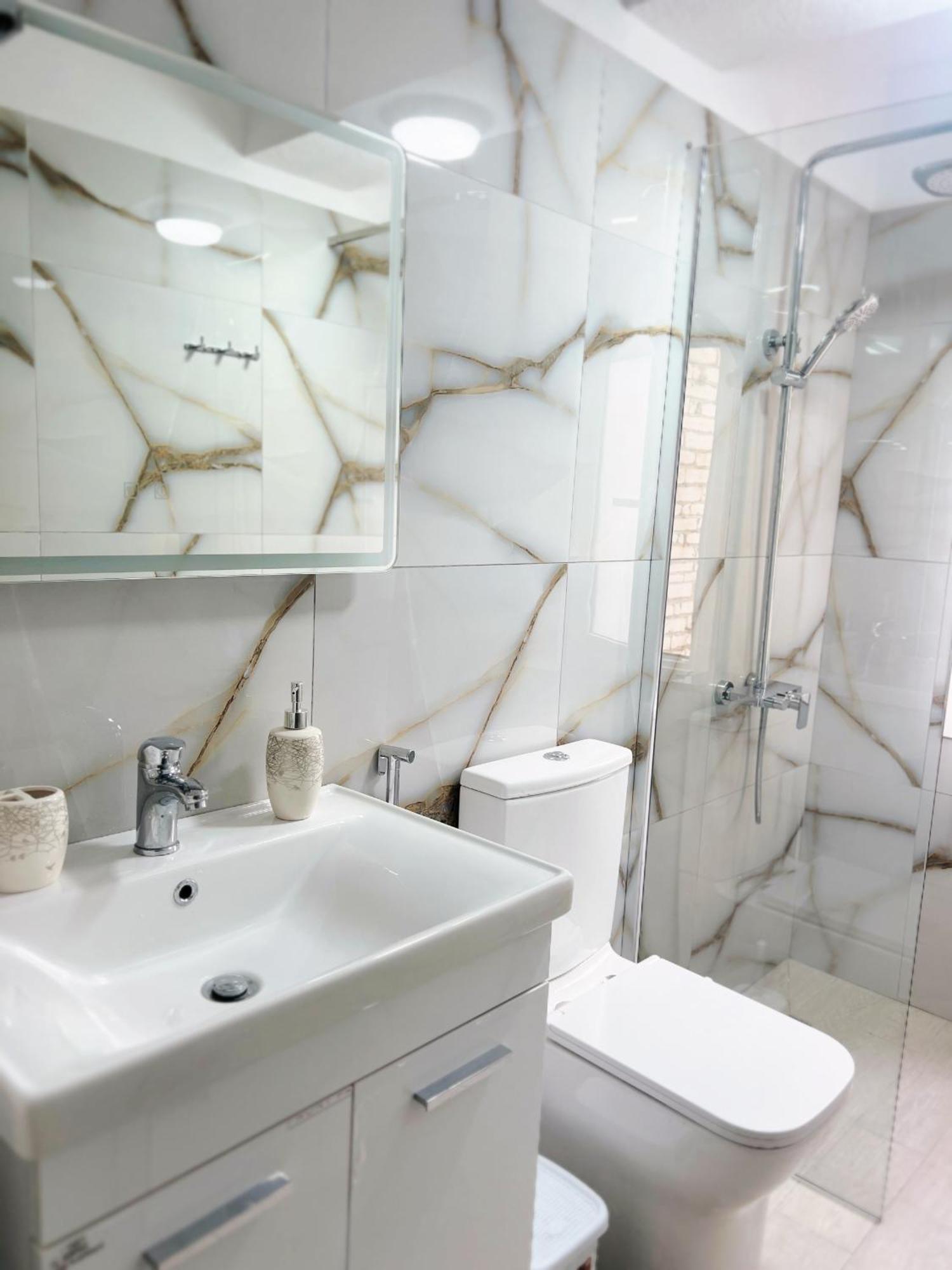 Joyful Apartment Тирана Екстериор снимка